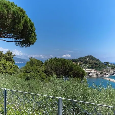 Σπίτι διακοπών With A Swimming Pool Overlooking The Sea *