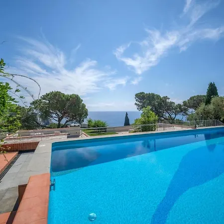 With A Swimming Pool Overlooking The Sea Σπίτι διακοπών Σέστρι Λεβάντε
